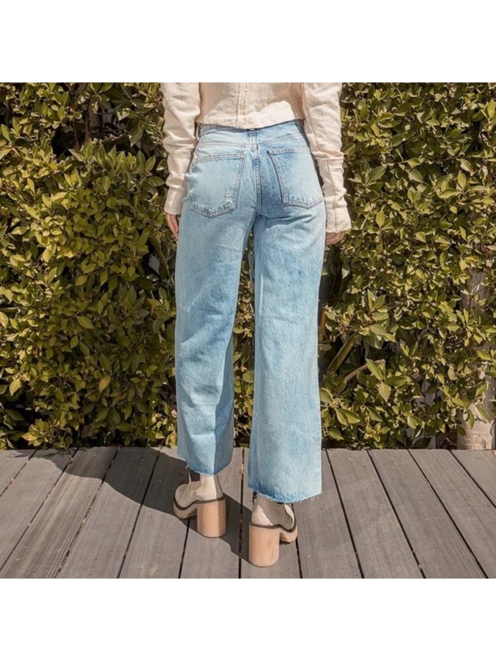We The Free Kinsey Light Wash Distressed Wide Leg Cropped Jeans Size 28 acid - Picture 2 of 16